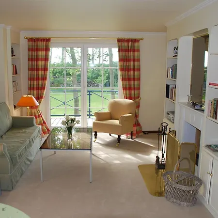 Wunderschoene In Swantow Mit Offenem Kamin Apartment *