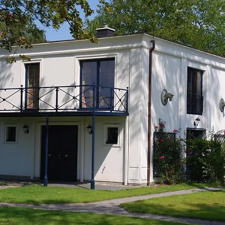 Wunderschoene In Swantow Mit Offenem Kamin Apartment *